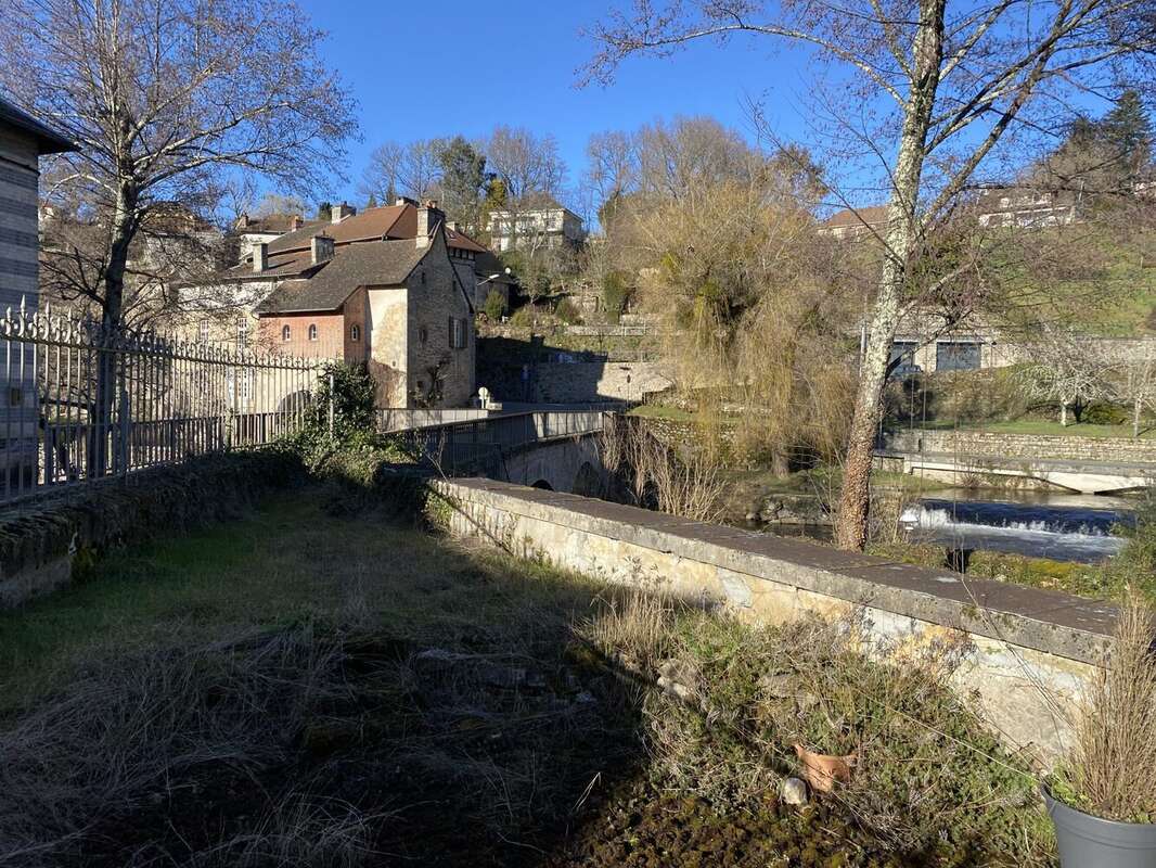 Maison à EYMOUTIERS