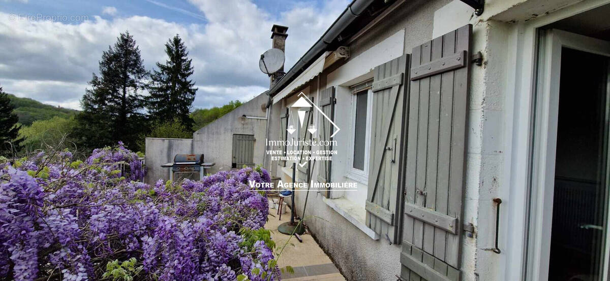 Maison à JUMILHAC-LE-GRAND