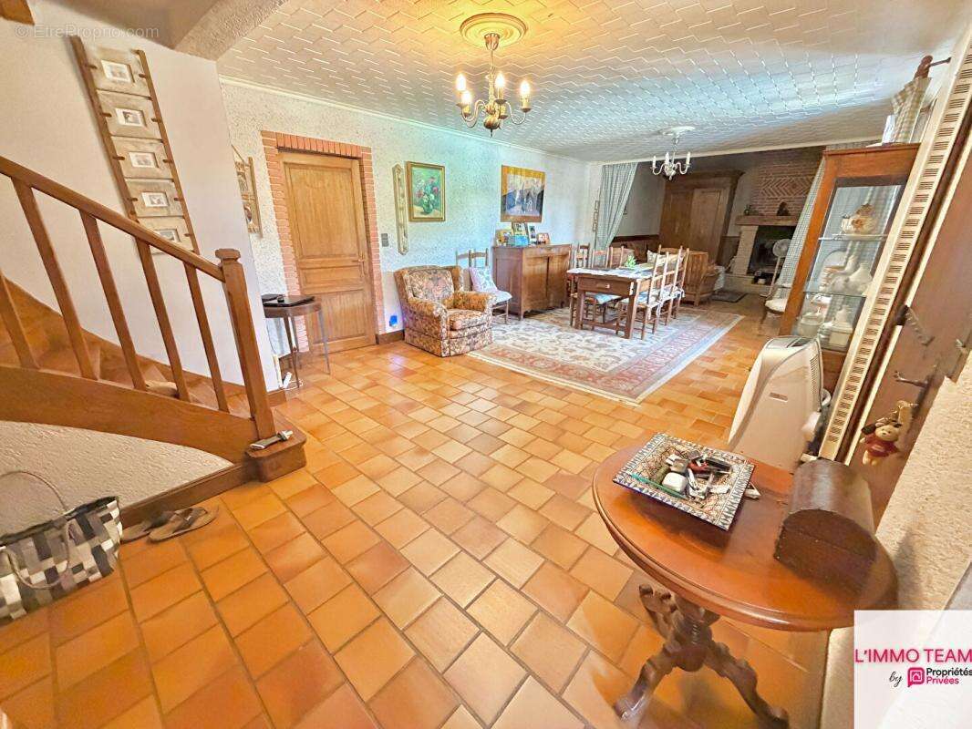 Maison 5 chambres, avec garages et piscine, sur 1.7Ha - vue imprenable - photo 5