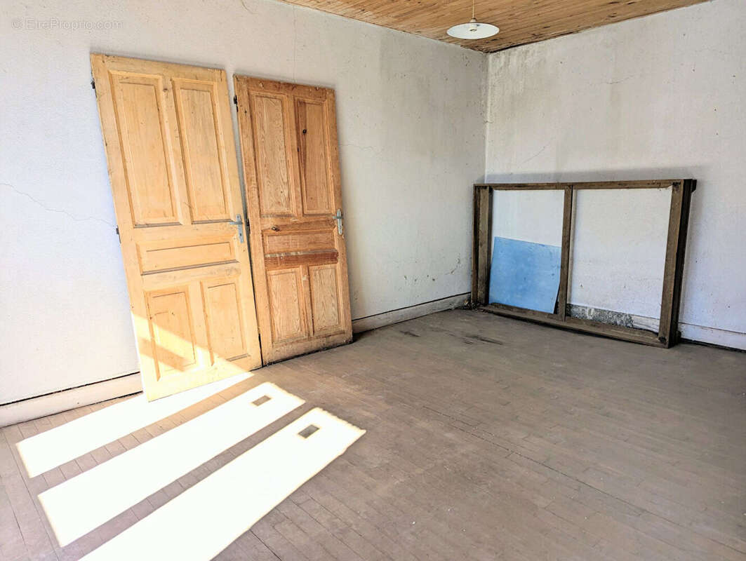 Maison à SAINT-PROJET-DE-SALERS