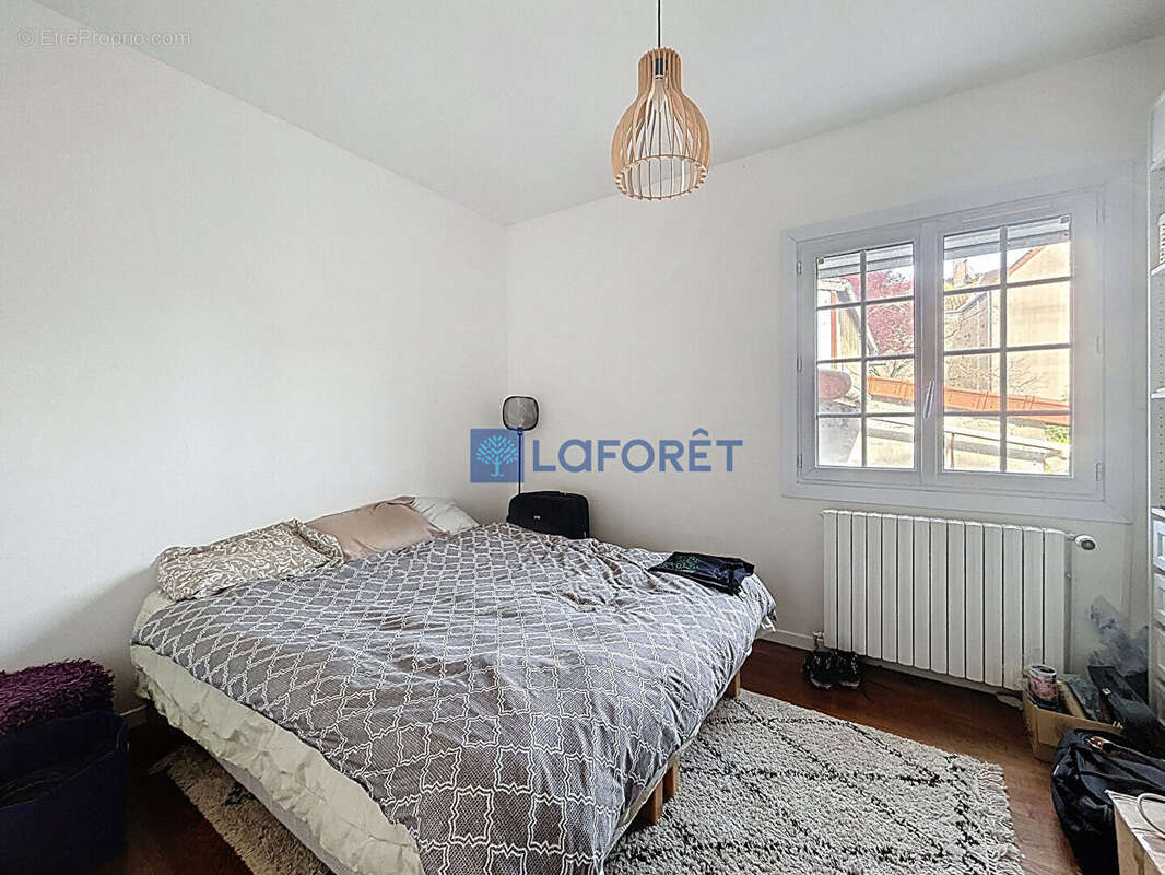 Maison à SAVIGNY-SUR-ORGE