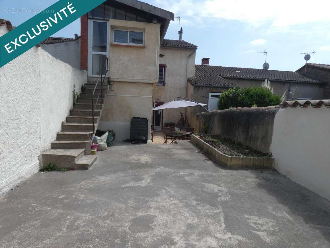 Maison 147 m² à Carmaux  - photo 2