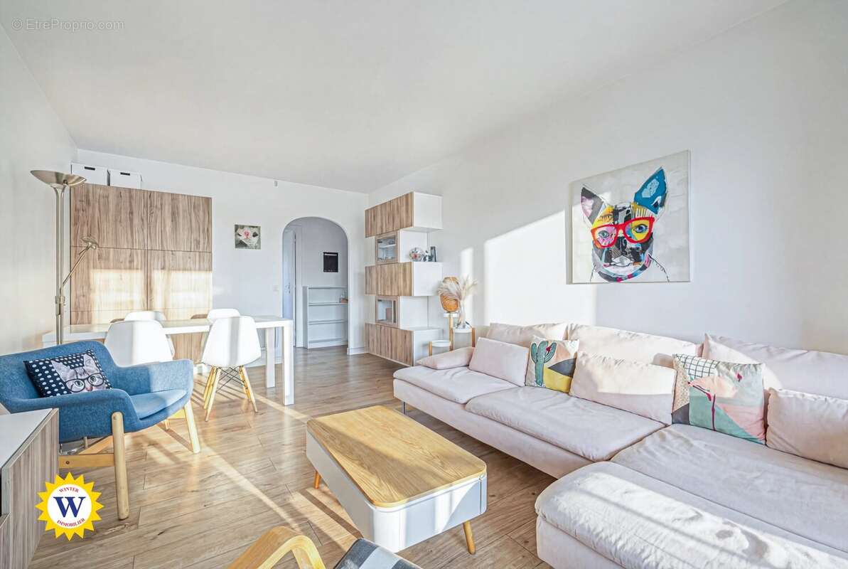 Appartement à VALLAURIS