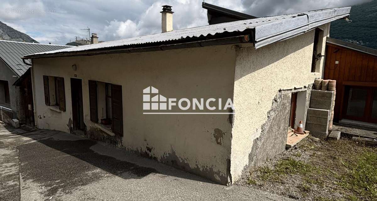 Maison à SAINT-MARTIN-D&#039;ARC