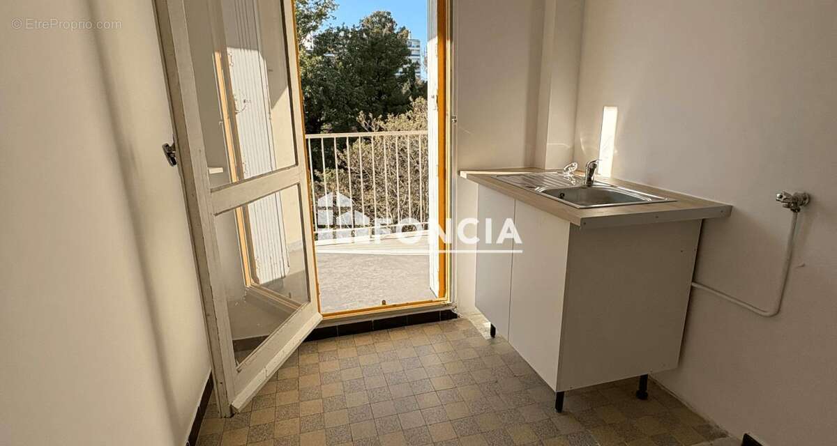 Appartement à MARSEILLE-13E