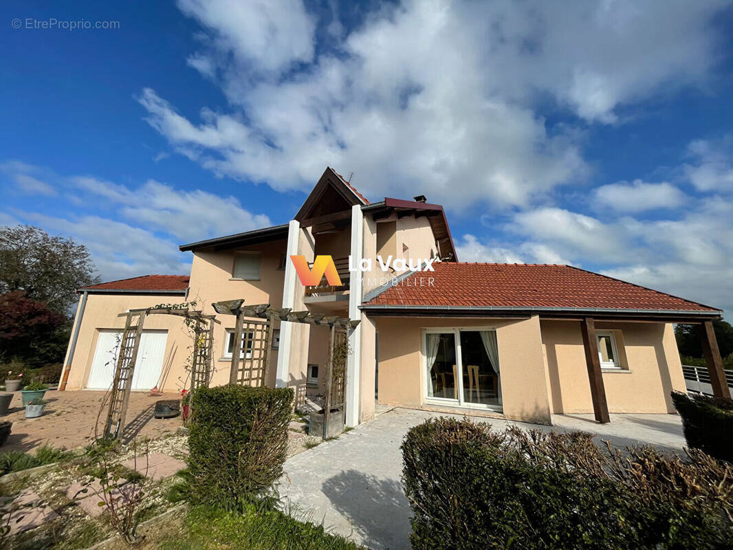 Maison à FRENELLE-LA-GRANDE