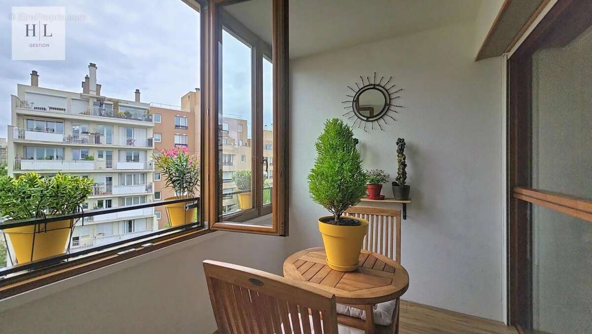 Appartement T2 moderne de 50m² avec loggia au dernier étage à Montreuil - photo 5
