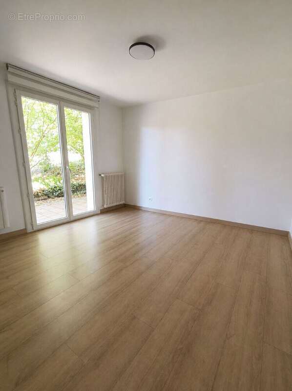 Maison de rapport locatif 7% brut avec un T4 et un local  Saint Pierre Du Mont - photo 6
