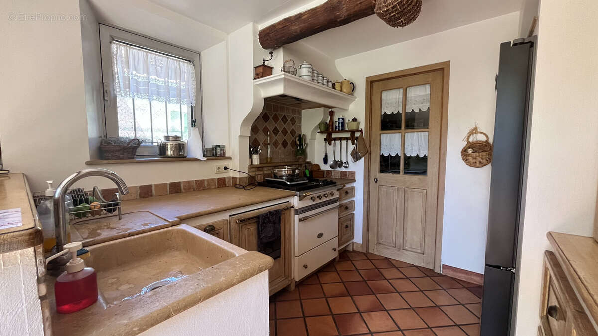 Maison à UCHAUX