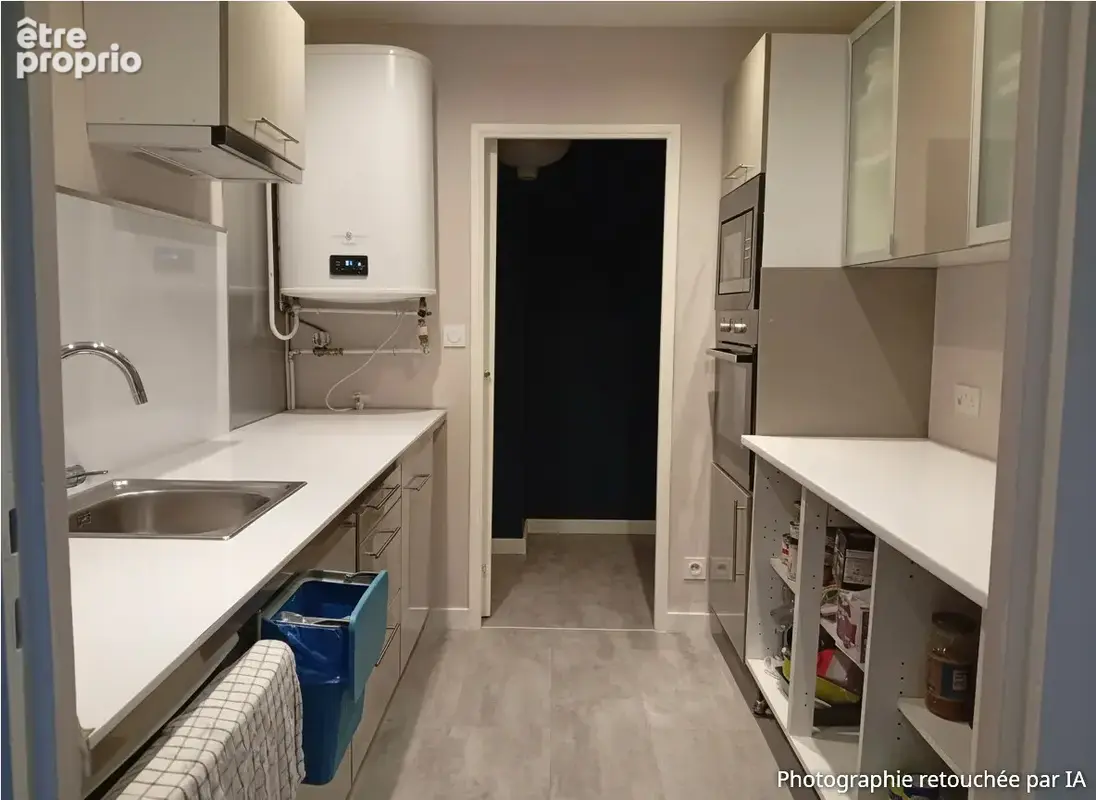 À vendre à Perpignan, appartement T3 de 57,30 m2 à 102 000 €. Deux chambres, deux loggias, résidence fermée et - photo 2