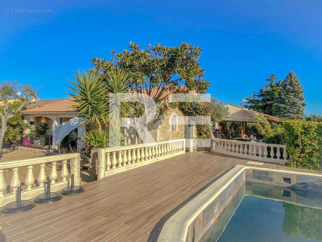 Maison à SAINT-GILLES