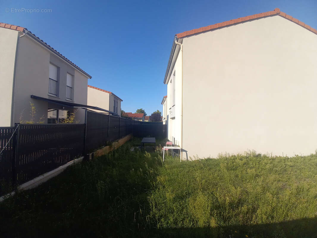 Maison à PONT-DU-CHATEAU