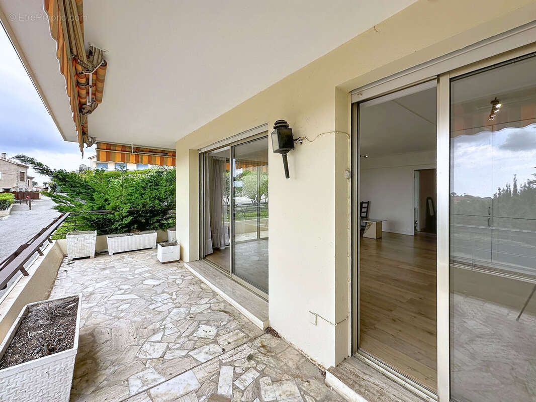 Appartement à VENCE