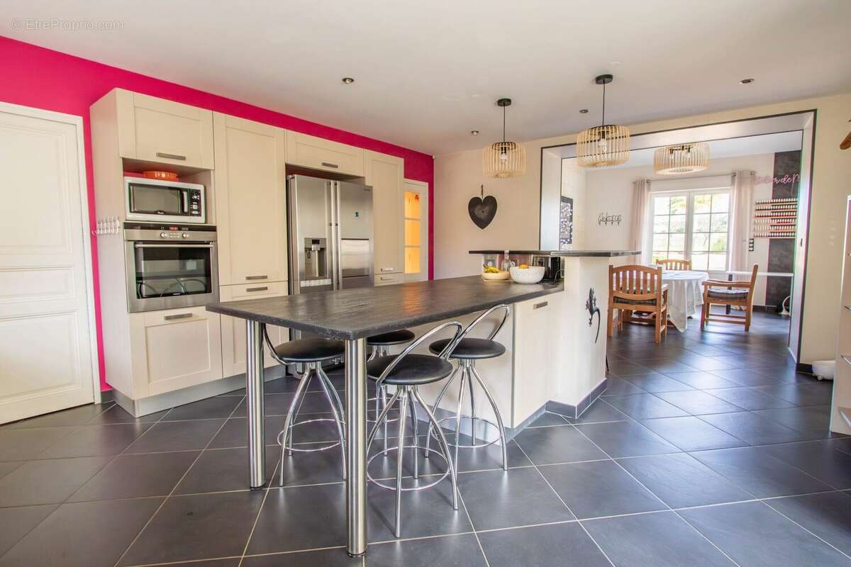 Maison à BRISSAC-QUINCE