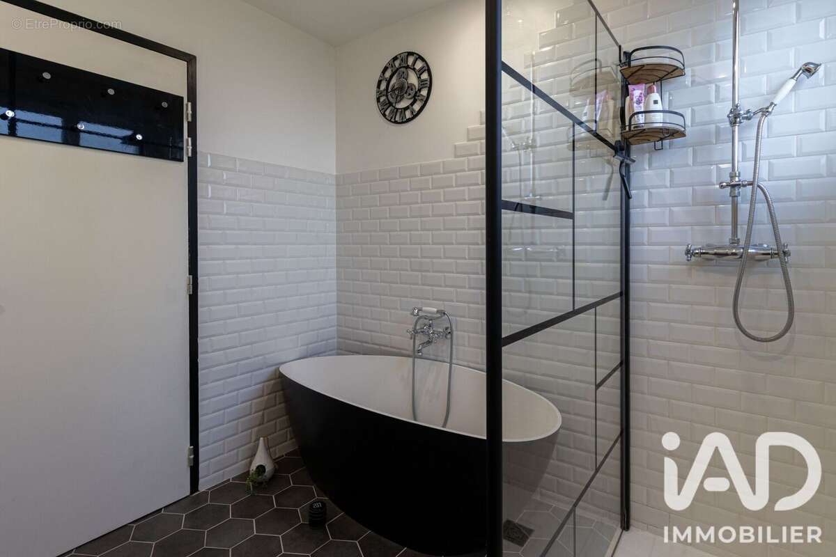Maison 126 m² à Conches-En-Ouche  - photo 8