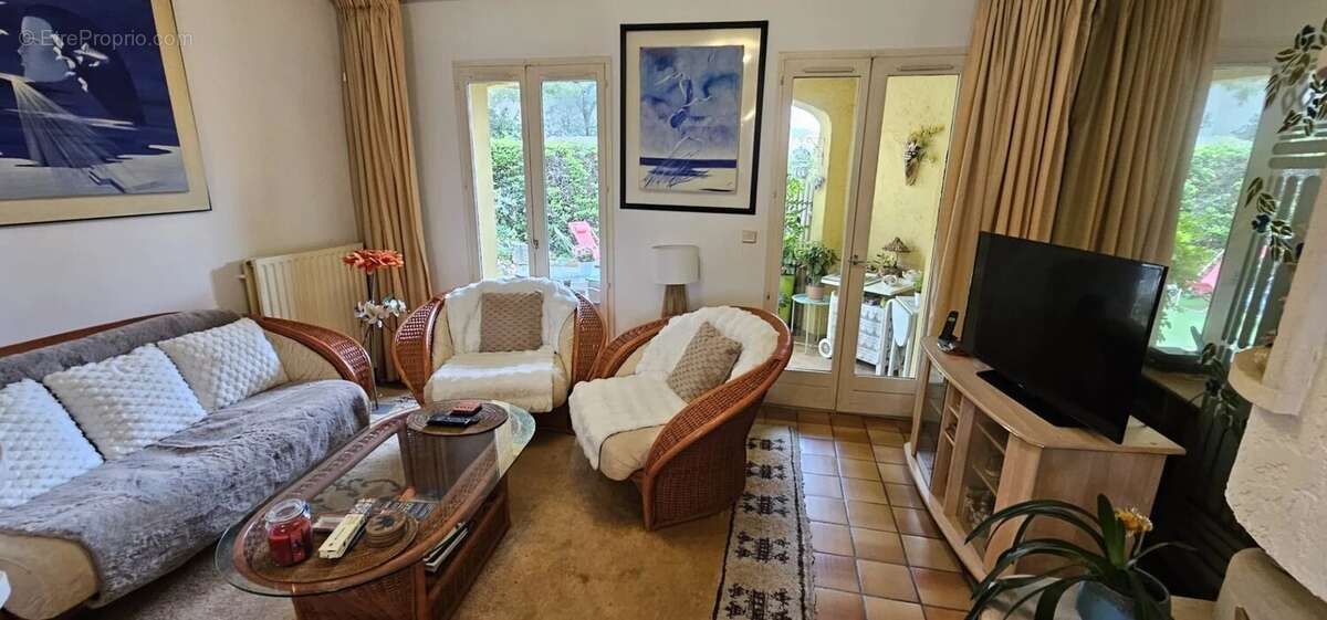 Appartement à SANARY-SUR-MER