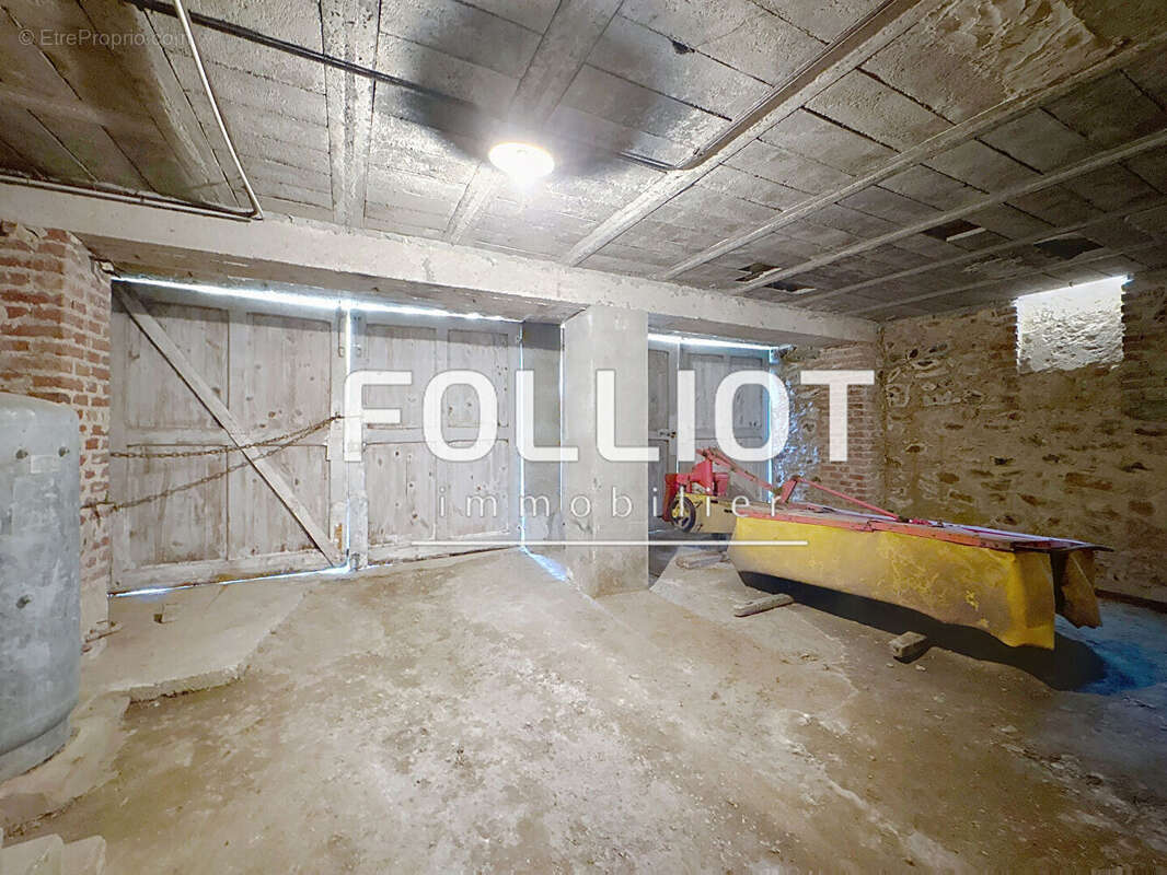 Maison à LE MESNIL-ROUXELIN