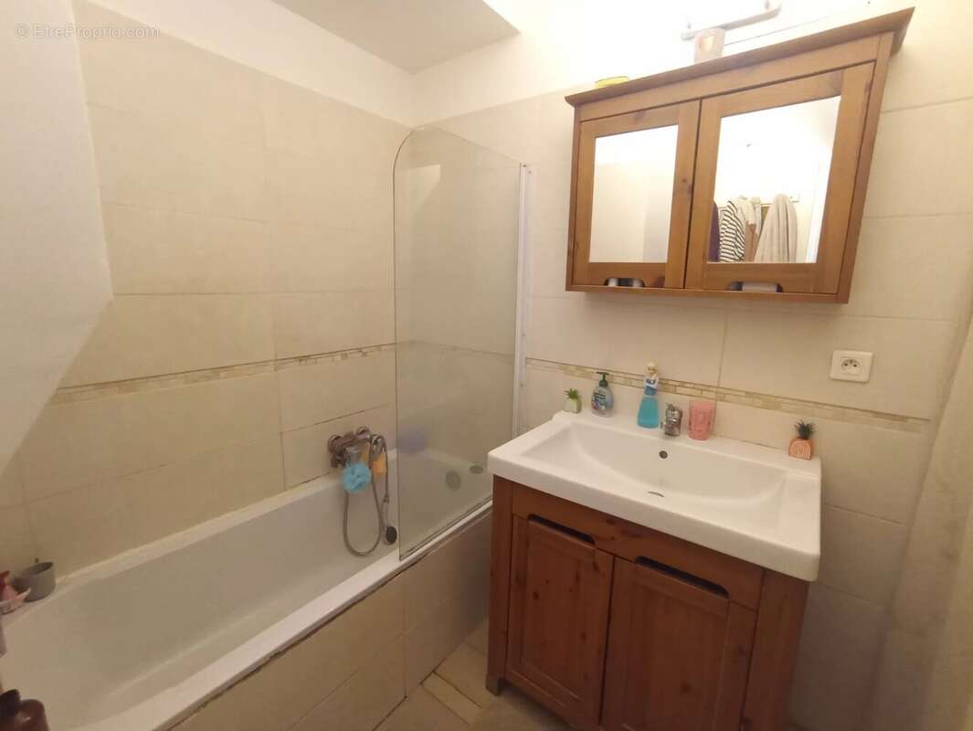 Appartement à LA COLLE-SUR-LOUP