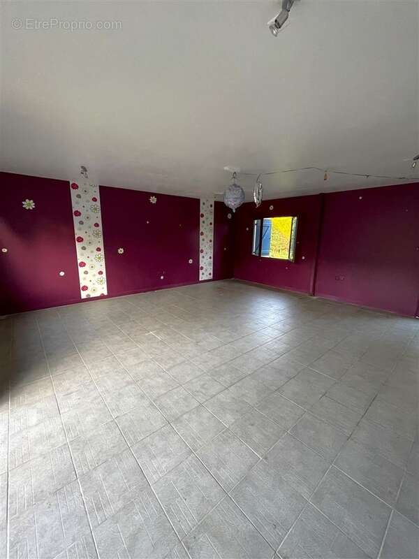 Maison à CRUCEY-VILLAGES