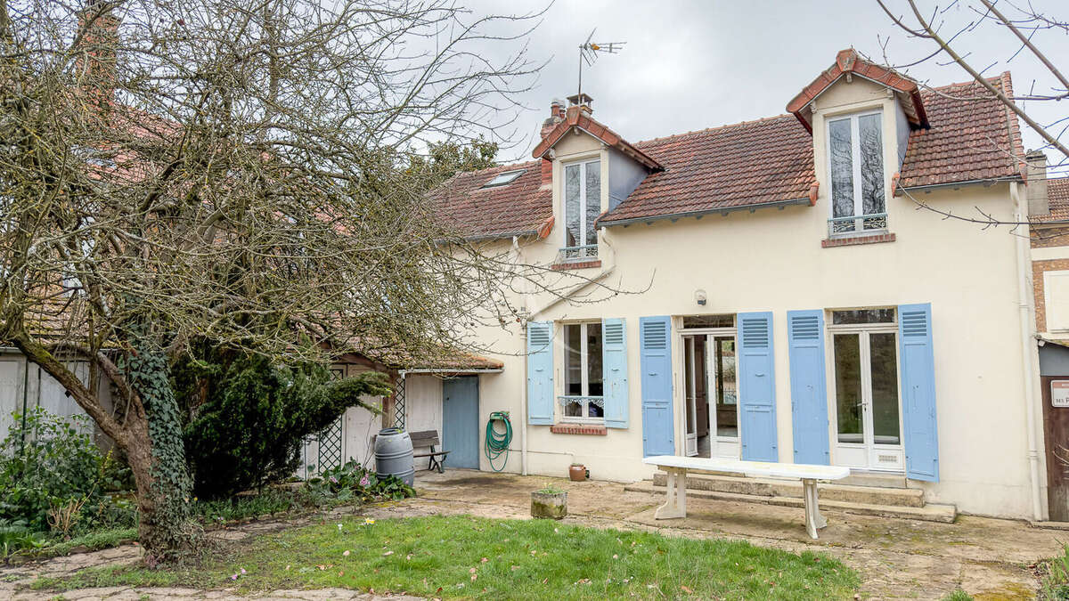 Maison à MONTGERON