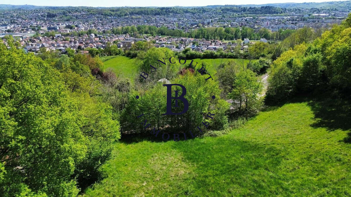 Terrain à BRIVE-LA-GAILLARDE
