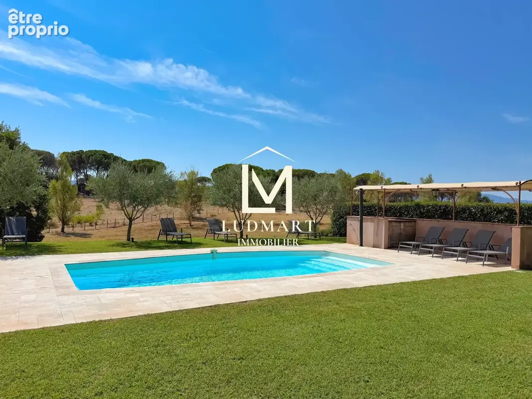 Vidauban   Villa récente de plain-pied avec piscine sur environ 7 500 m2 - photo 2