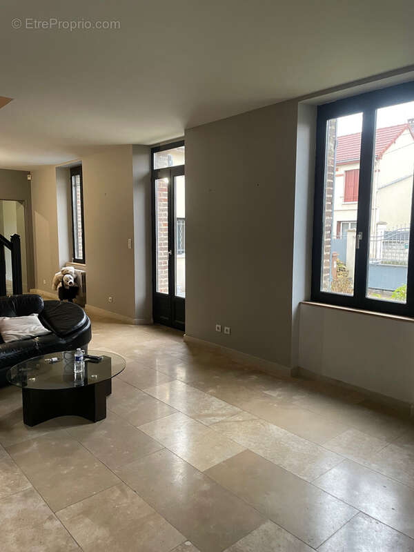 Maison à SAINTE-SAVINE