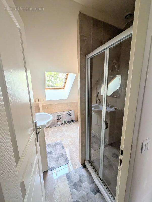 Maison 5 chambres dont 1 plain pied - photo 13