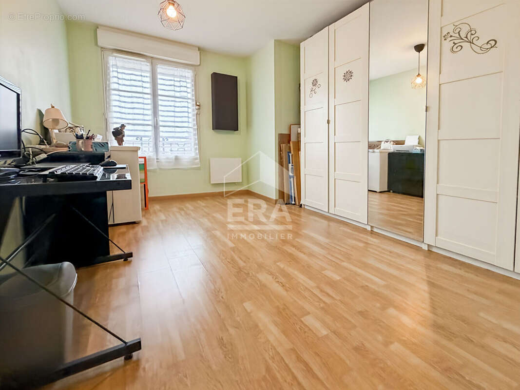 Appartement à SAINT-FARGEAU-PONTHIERRY