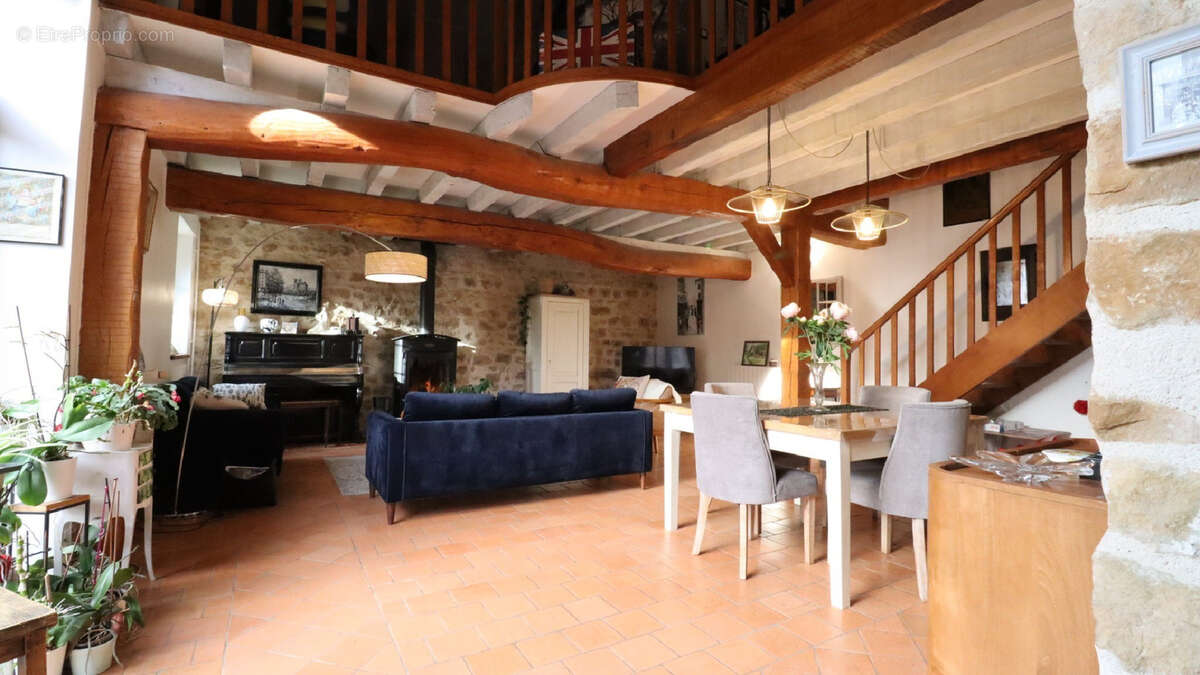 Maison à MOIGNY-SUR-ECOLE