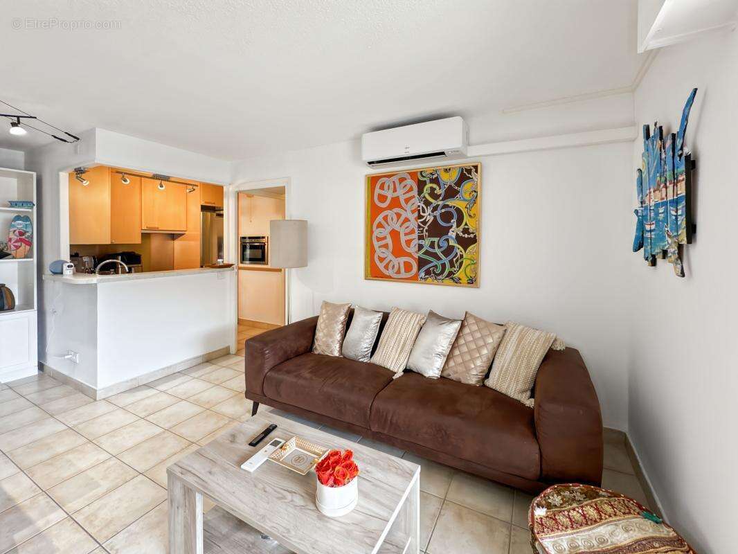 Appartement 2 pièces de 45 m2 avec terrasse de 14 m2 + garage electrifié en sous sol - photo 3