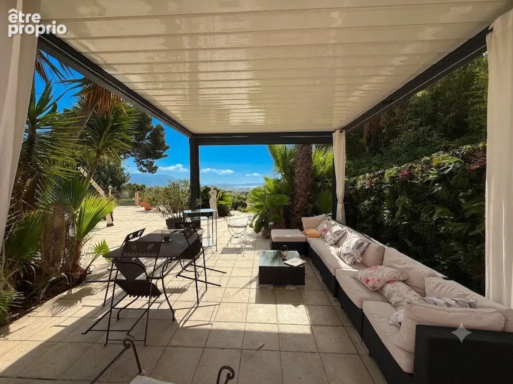 Splendide Villa T6 avec vue mer panoramique -  Piscine - Double garage - photo 2
