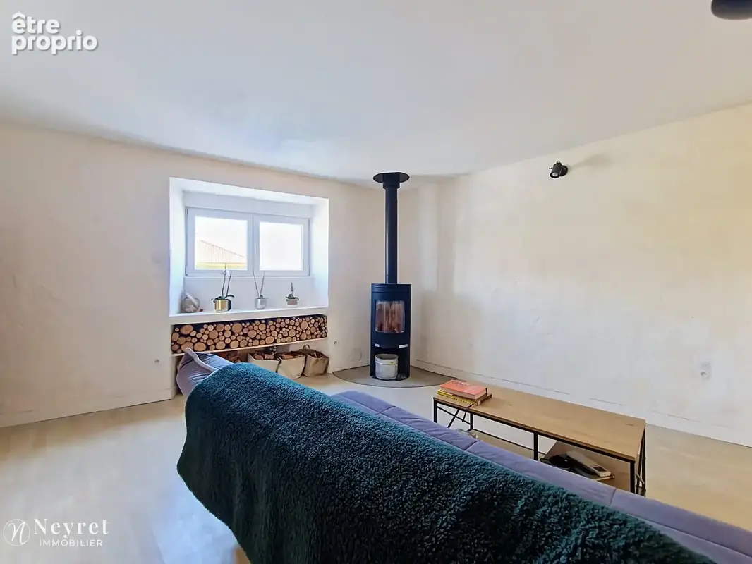 Communay - Maison de ville 151m2 - 4 chambres avec espace bureau - Cour privative de 35m2 - photo 5