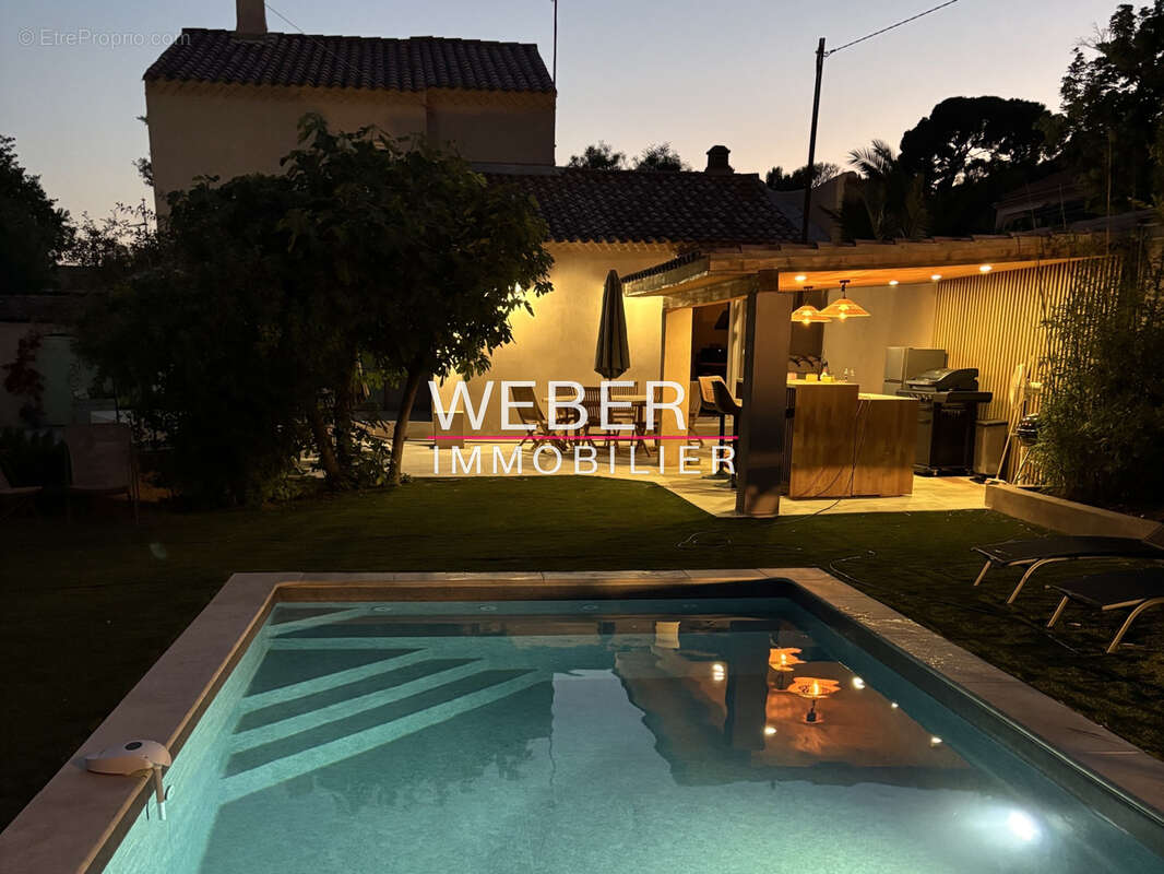 TOULON OUEST 4 CHEMINS - Maison 130 m2 - Piscine - Terrain 840 m2 - photo 12