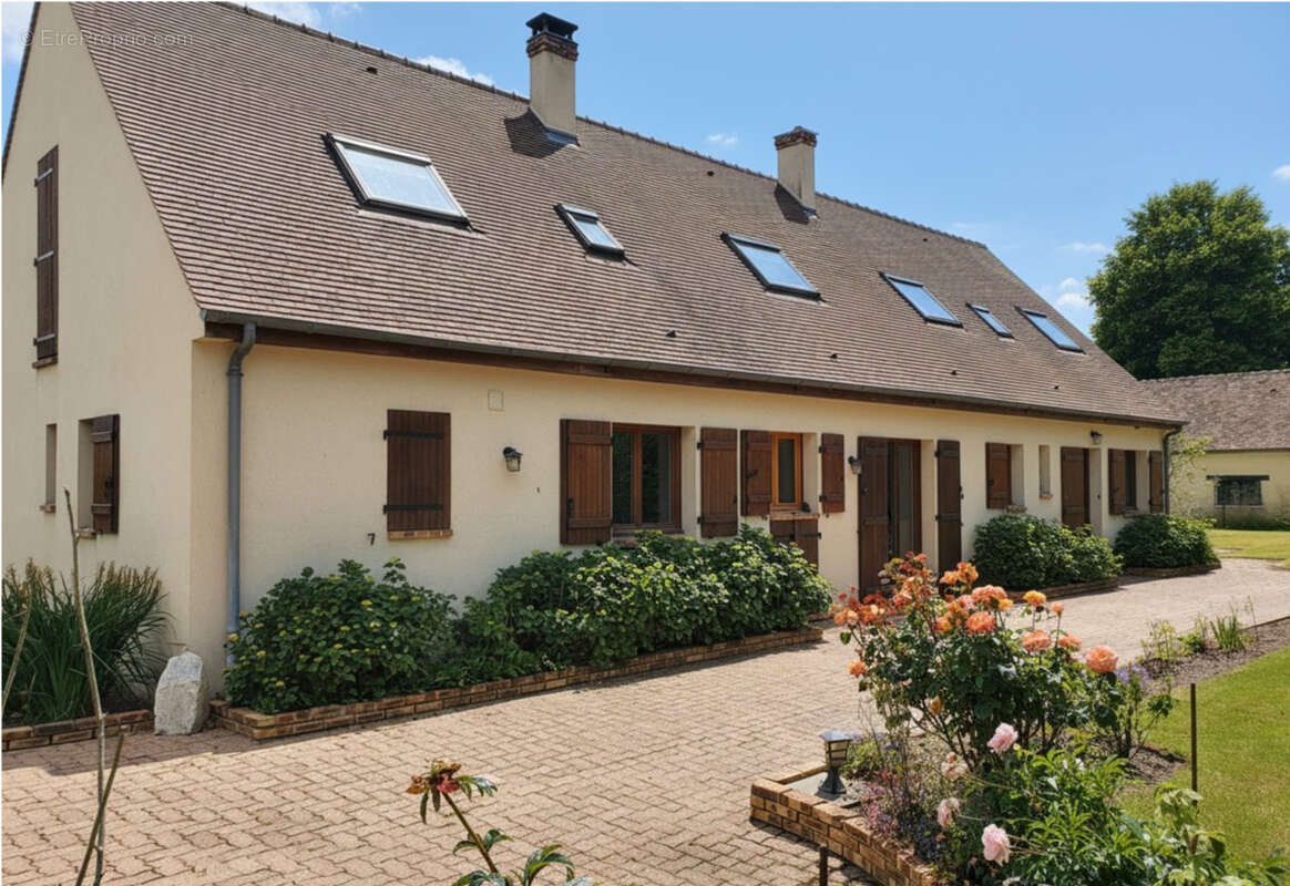 Maison à THOIRY