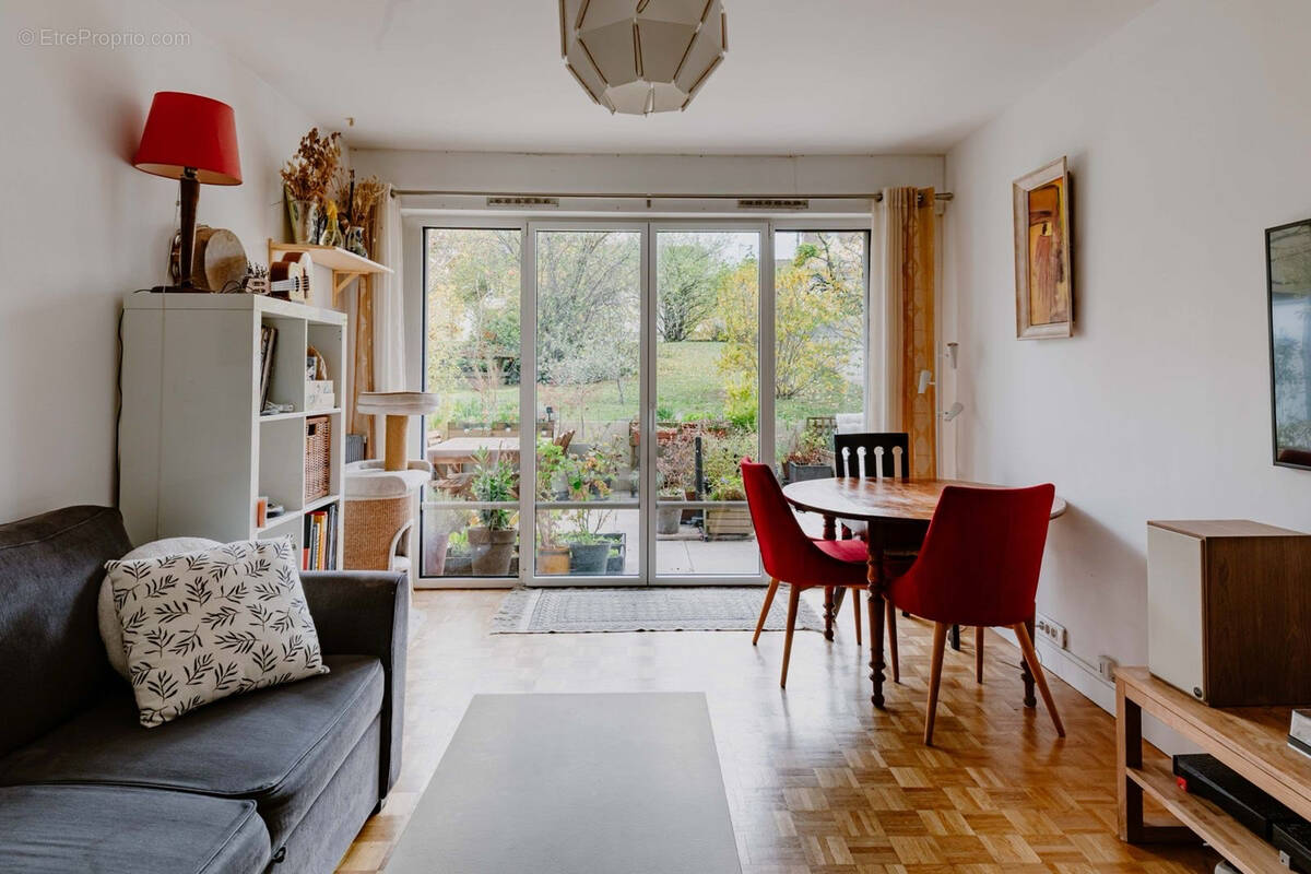 Appartement à ROMAINVILLE