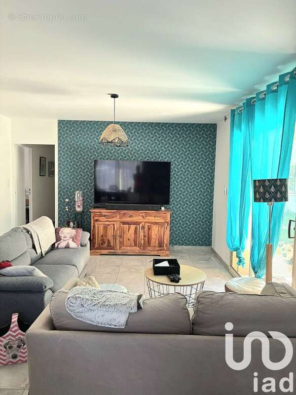 Photo 2 - Maison à SAINT-PANTALEON-DE-LARCHE