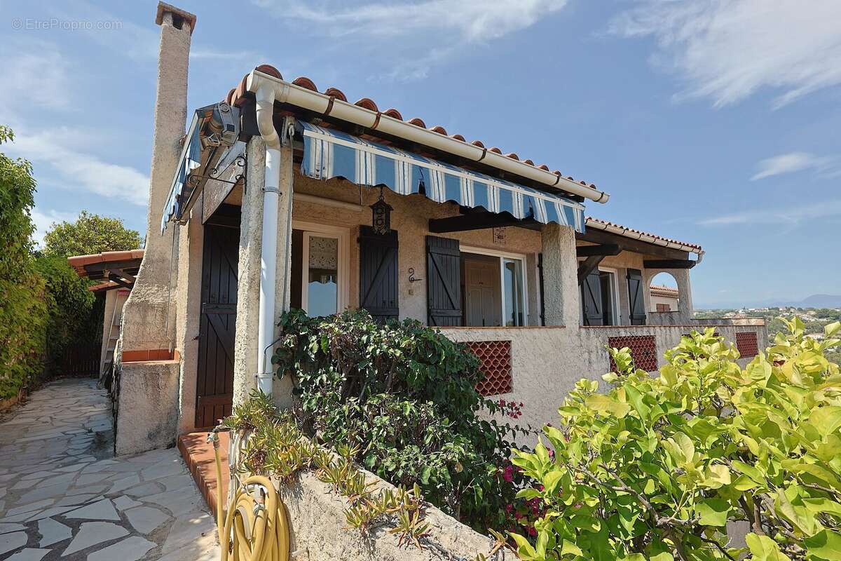 Maison à CAGNES-SUR-MER