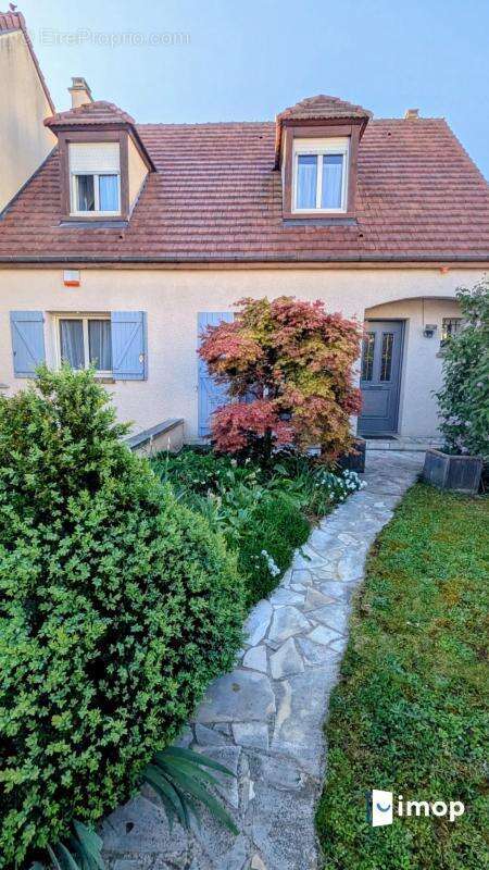 Maison à HOUILLES