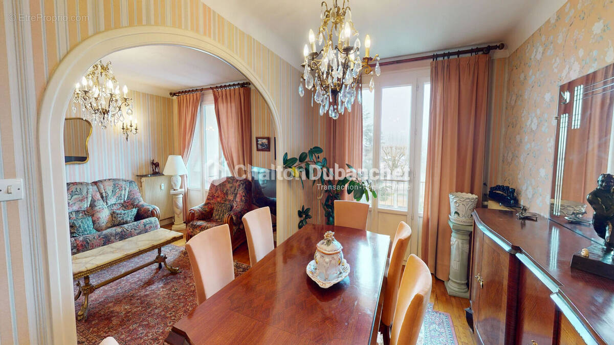 Appartement à LE COTEAU