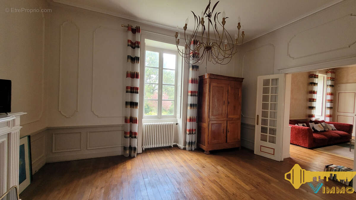 Maison à HAUTE-GOULAINE