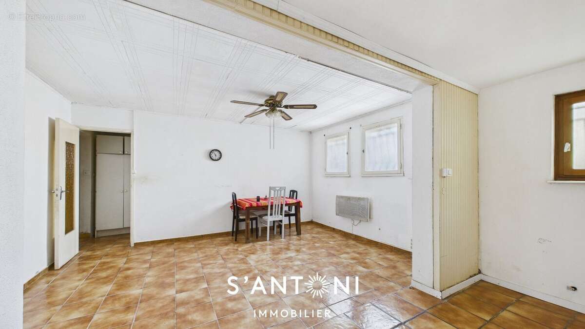 Maison à VIAS