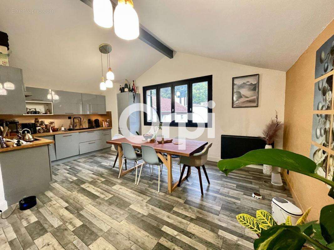 Appartement à VILLARD-BONNOT