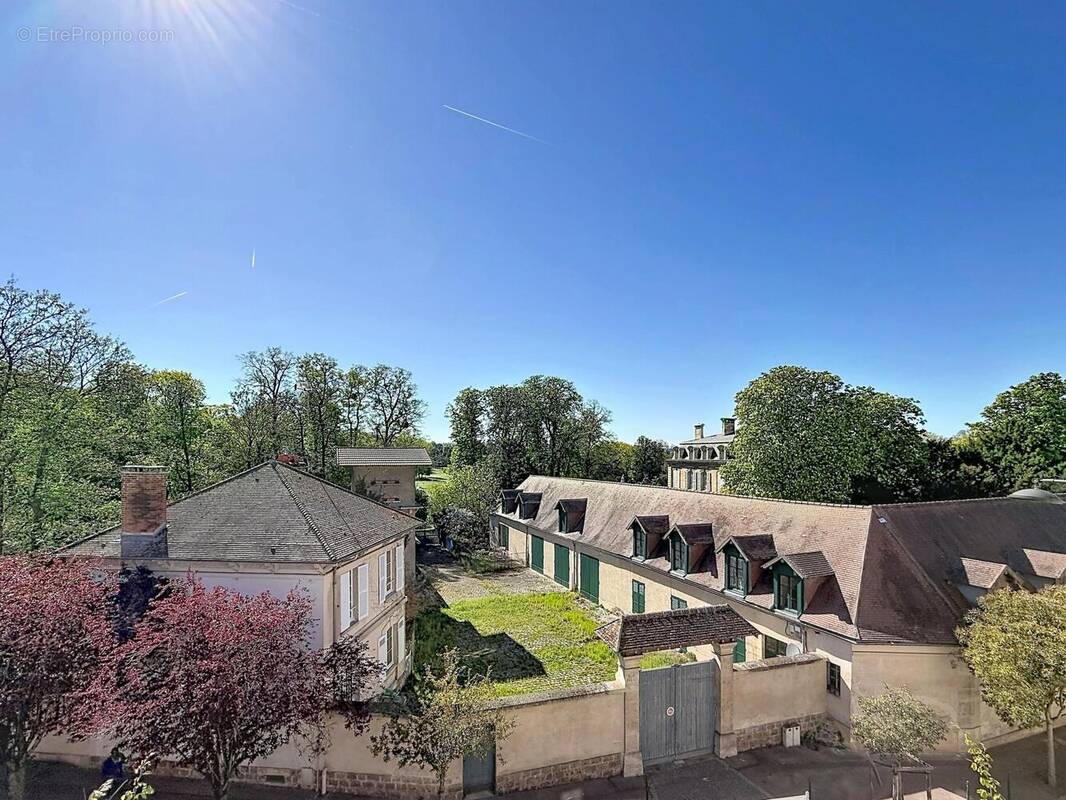 Photo 1 - Appartement à RUEIL-MALMAISON