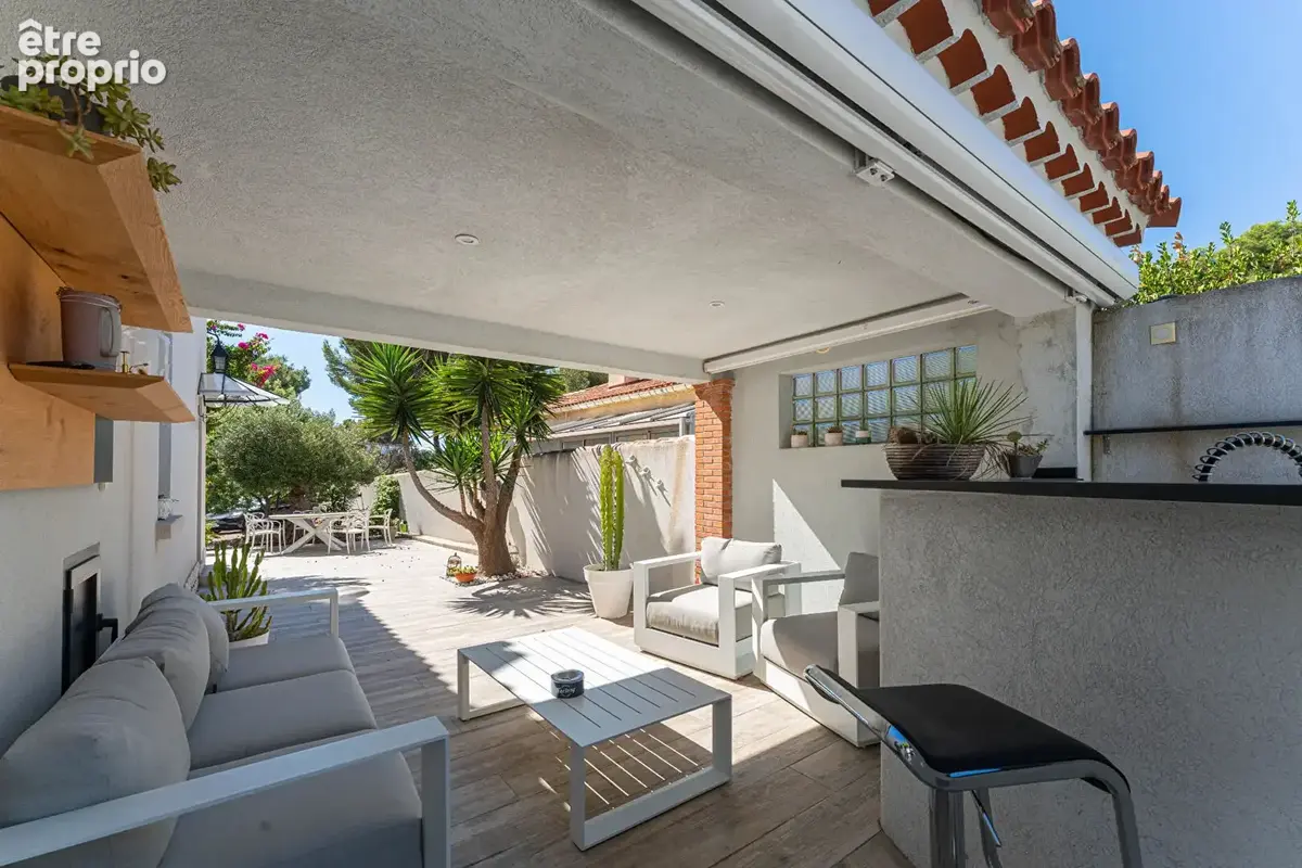 À vendre - à carry le rouet très belle maison familiale de charme t4 avec garage - photo 6