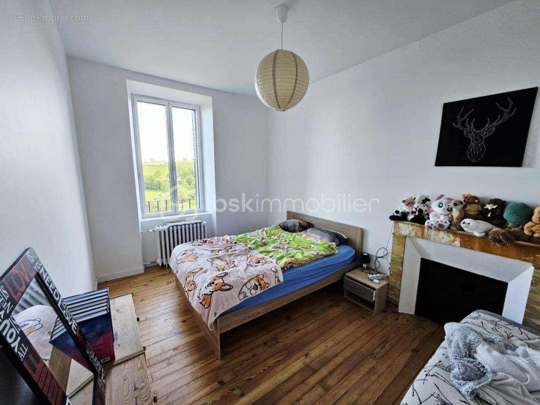 Maison avec jardin, dépendances et gîte rentable – À découvrir sans tarder ! - photo 7