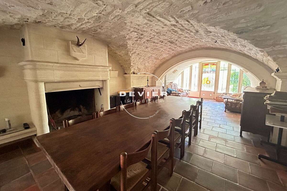 Maison à RESTINCLIERES