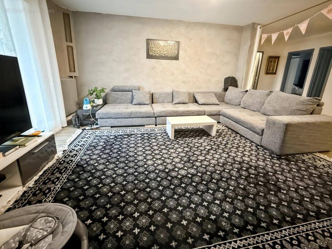 Appartement à SARCELLES