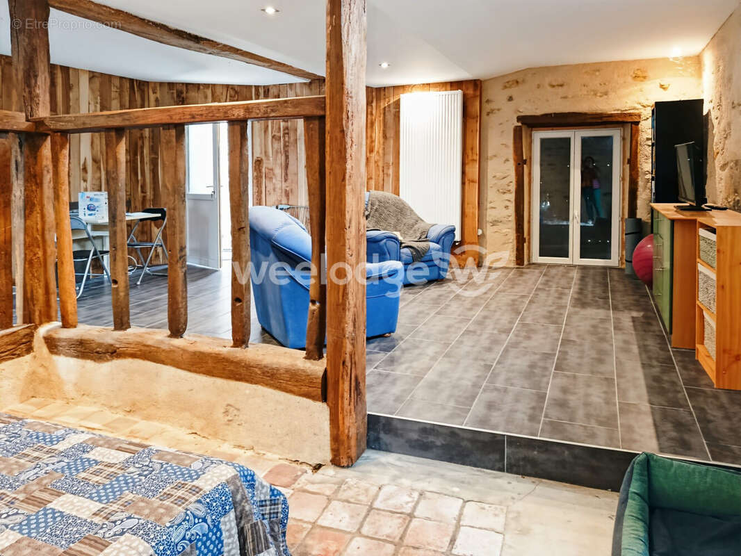 Maison 163 m² à Prissac  - photo 3