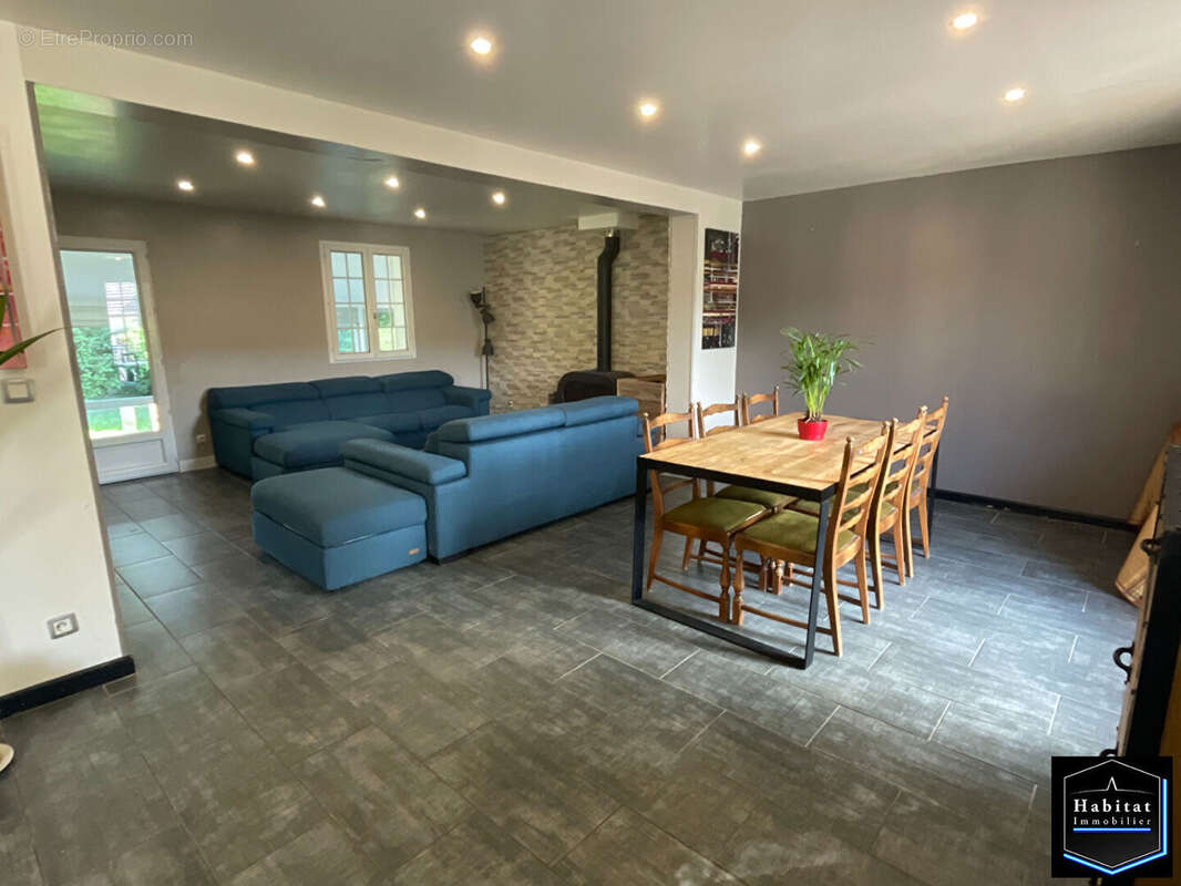 Maison à CLAYE-SOUILLY